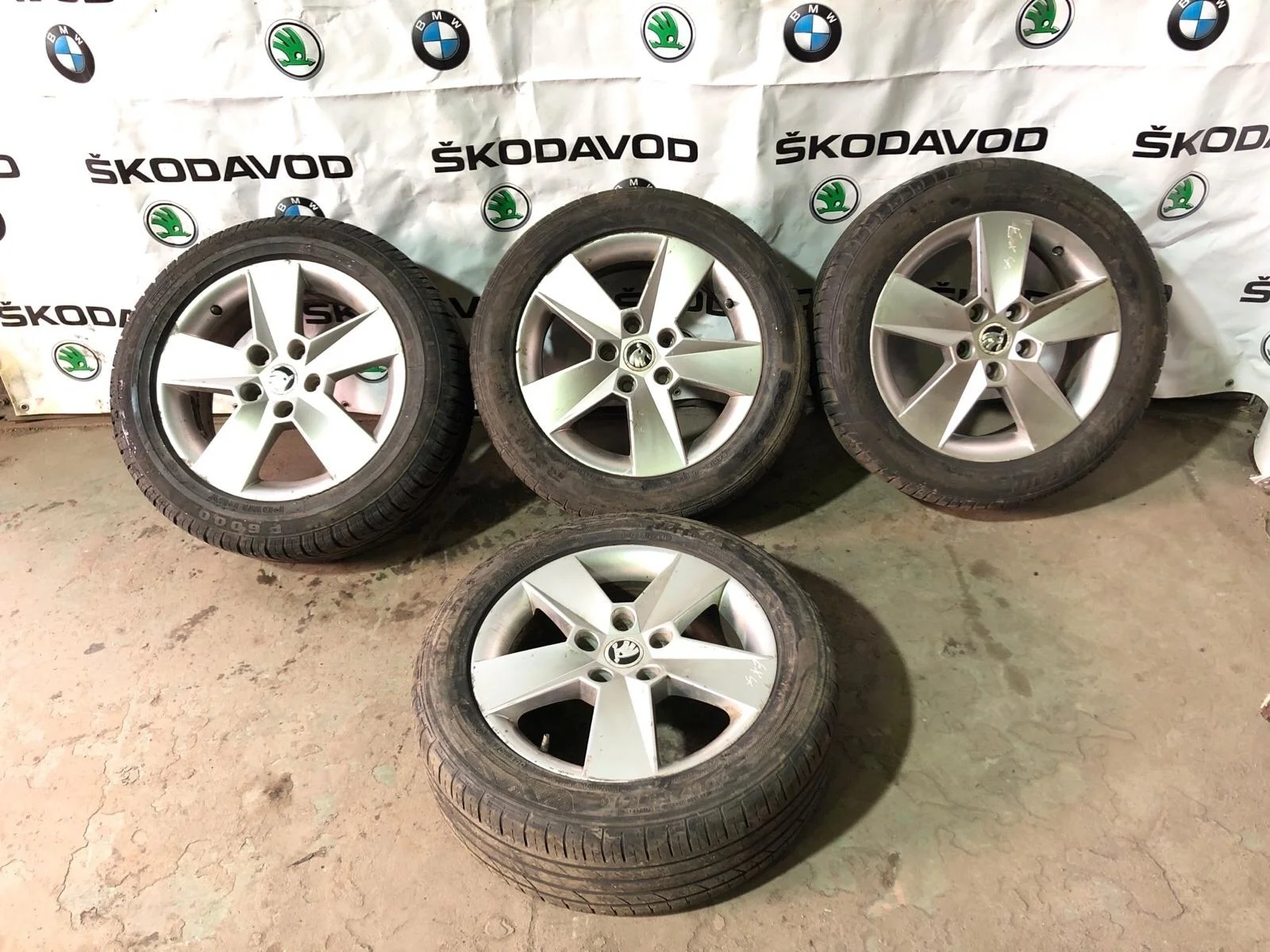Диски колесные Skoda Octavia 2015 5E0601025H A7 (5E) 2.0 CRMB
