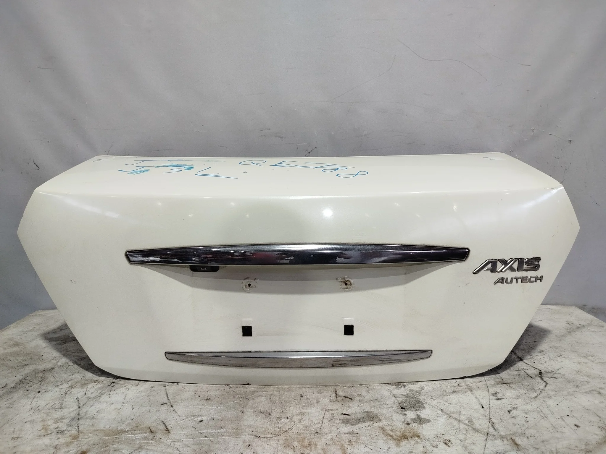 КРЫШКА БАГАЖНИКА NISSAN TEANA J31 PJ31 TNJ31 H43009Y0AB белый, QX1 QE188
