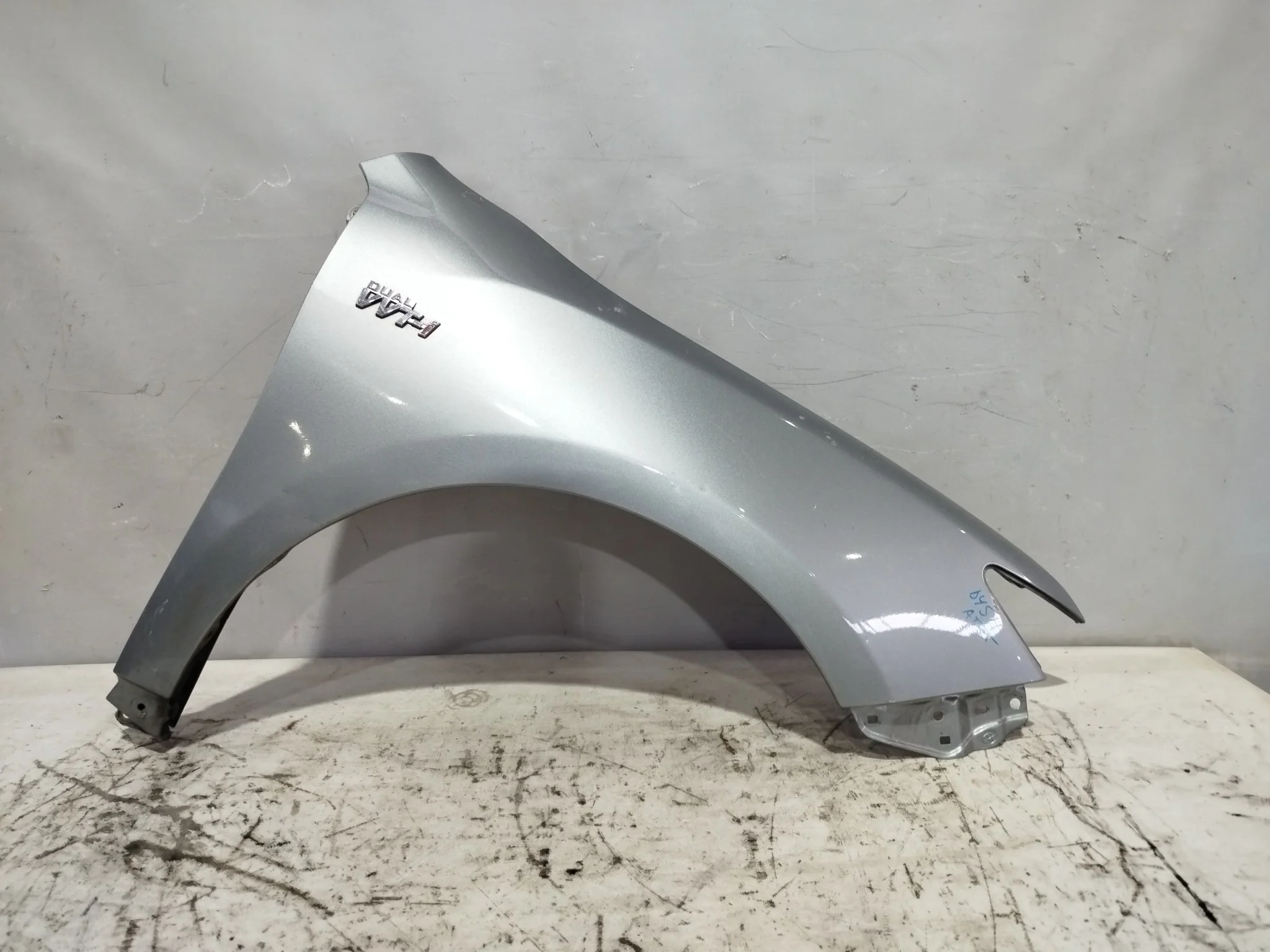 КРЫЛО TOYOTA DAIHATSU ALTIS CAMRY ACV51 ASV50 AVV50 AVV50N GSV50 5381133210 ПЕРЕДНЕЕ ПРАВОЕ голубой DY511