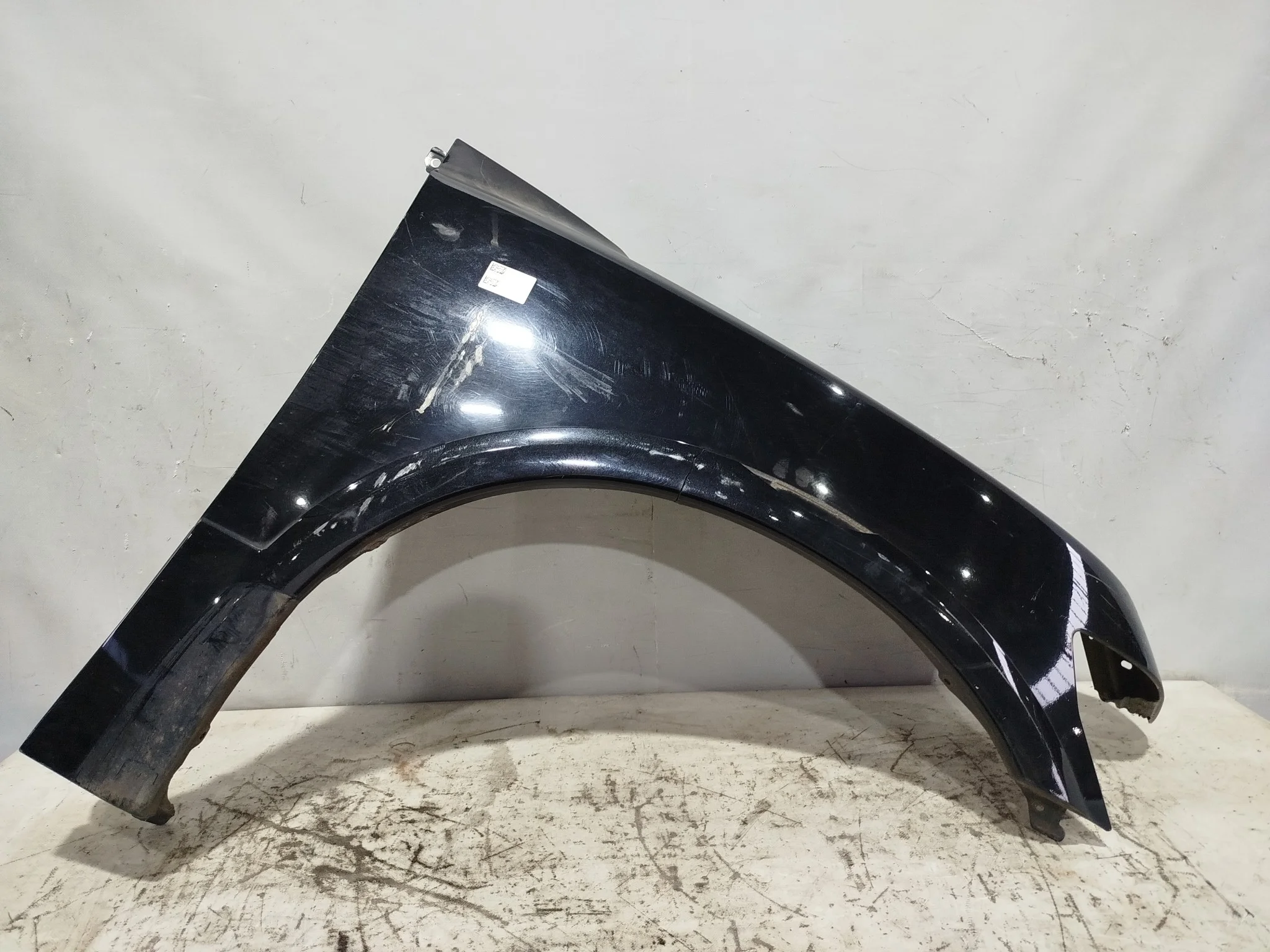 КРЫЛО INFINITI QX56 JA60 631007S630 ПЕРЕДНЕЕ ПРАВОЕ черный DY542