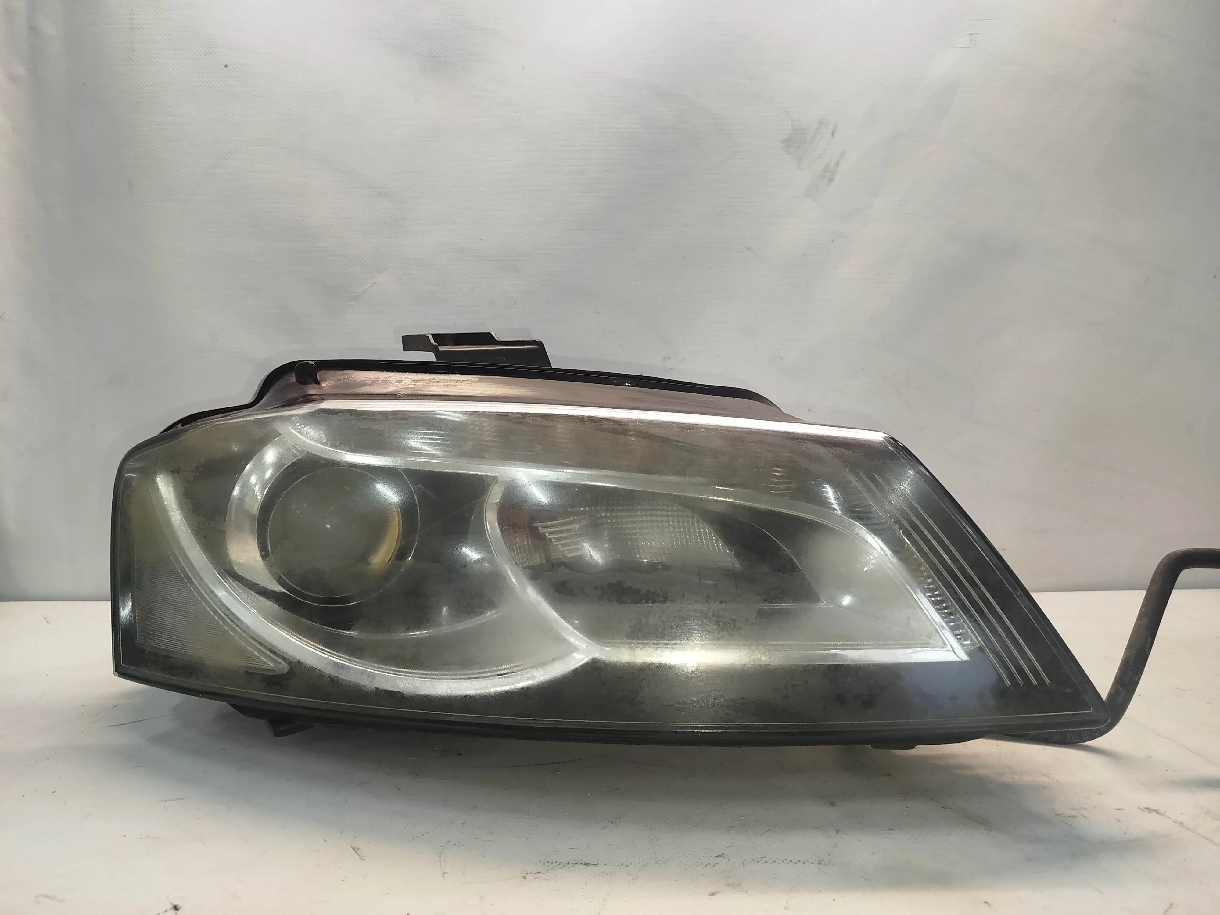 ФАРА AUDI A3 8P1 8P7 8PA 2514 2403 ЛИНЗА XENON ЛЕВАЯ 3 МОДЕЛЬ 8P0941029BF NA7336Z