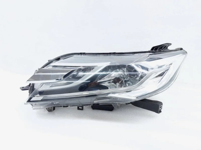 Фара светодиодная Mitsubishi Pajero Sport 2020 KS0W