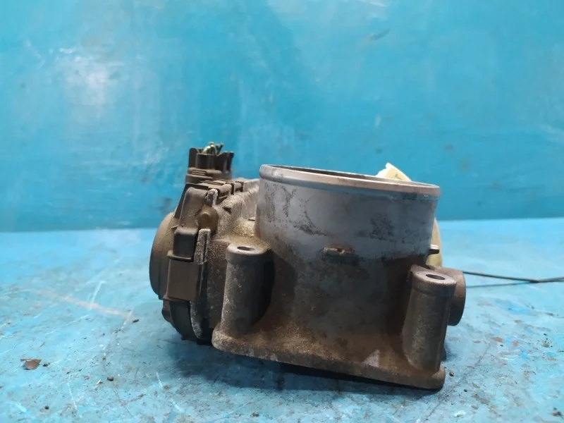 Дроссельная заслонка Volvo S60, S70, S80, V70 2000-2010