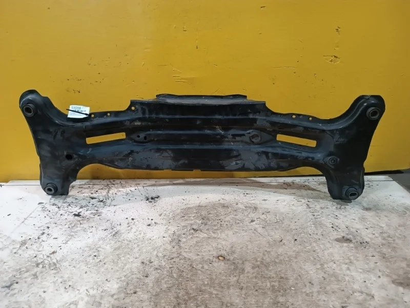 Подрамник Toyota Camry XV30 2000-2005