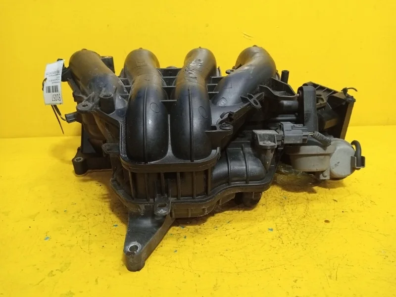 Коллектор впускной Ford Focus 2 2005-2011