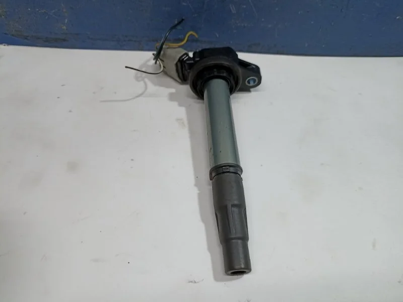 Катушка зажигания Toyota C-Hr 2022 9091902258 ZGX10 2.0 3ZRFAE