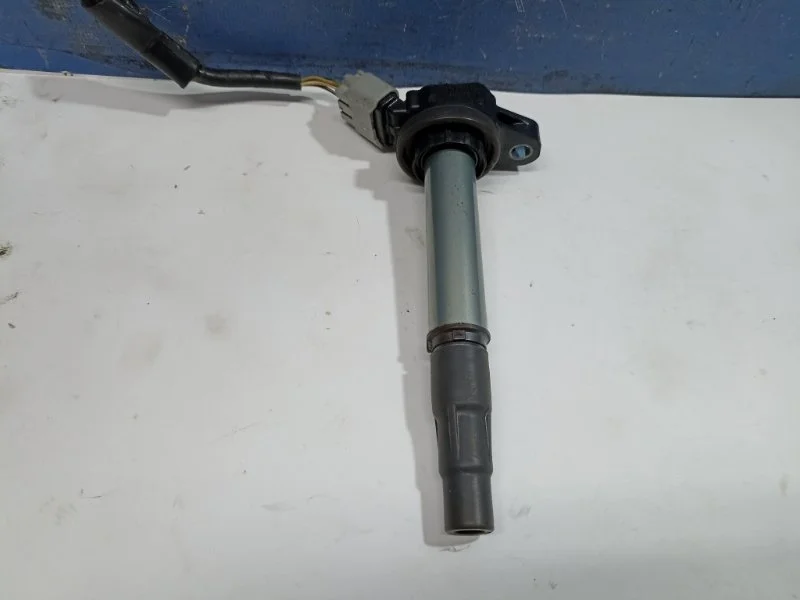 Катушка зажигания Toyota C-Hr 2022 9091902258 ZGX10 2.0 3ZRFAE