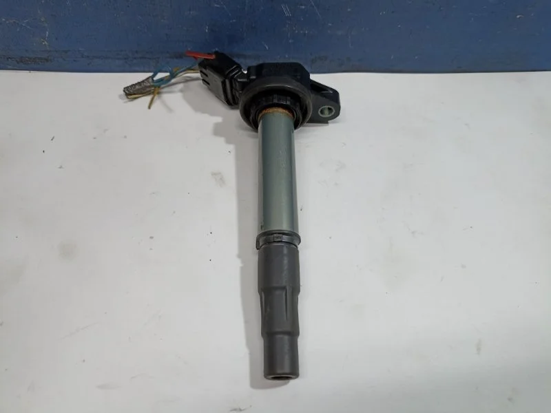 Катушка зажигания Toyota C-Hr 2022 9091902258 ZGX10 2.0 3ZRFAE