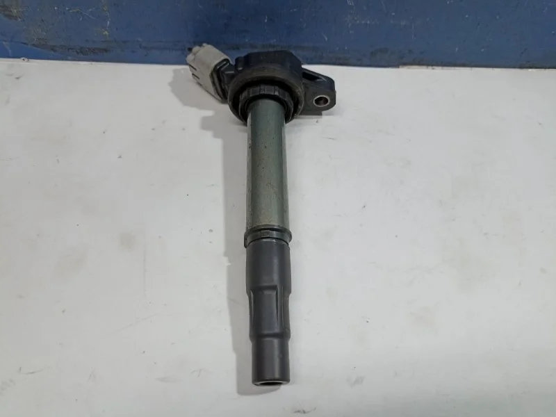 Катушка зажигания Toyota Corolla 2013 9091902252 E150 1.6 1ZR