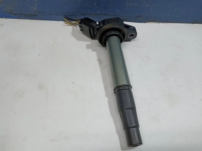 Катушка зажигания Toyota Corolla 2013 9091902252 E150 1.6 1ZR