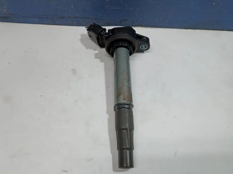 Катушка зажигания Toyota C-Hr 2022 9091902258 ZGX10 2.0 3ZRFAE