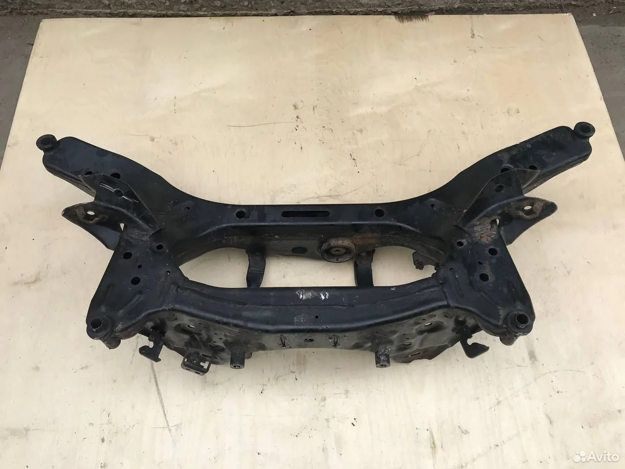 Подрамник задний nissan x-trail qashqai