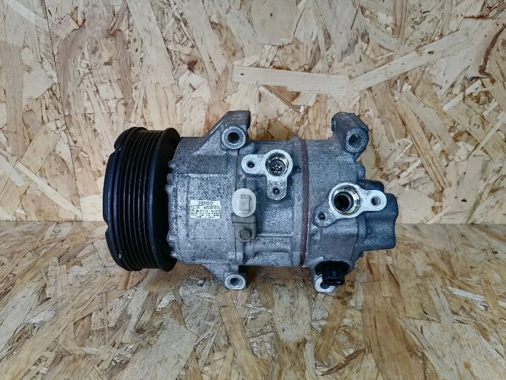 Компрессор кондиционера Toyota Corolla X (2006—2010) 883101A760