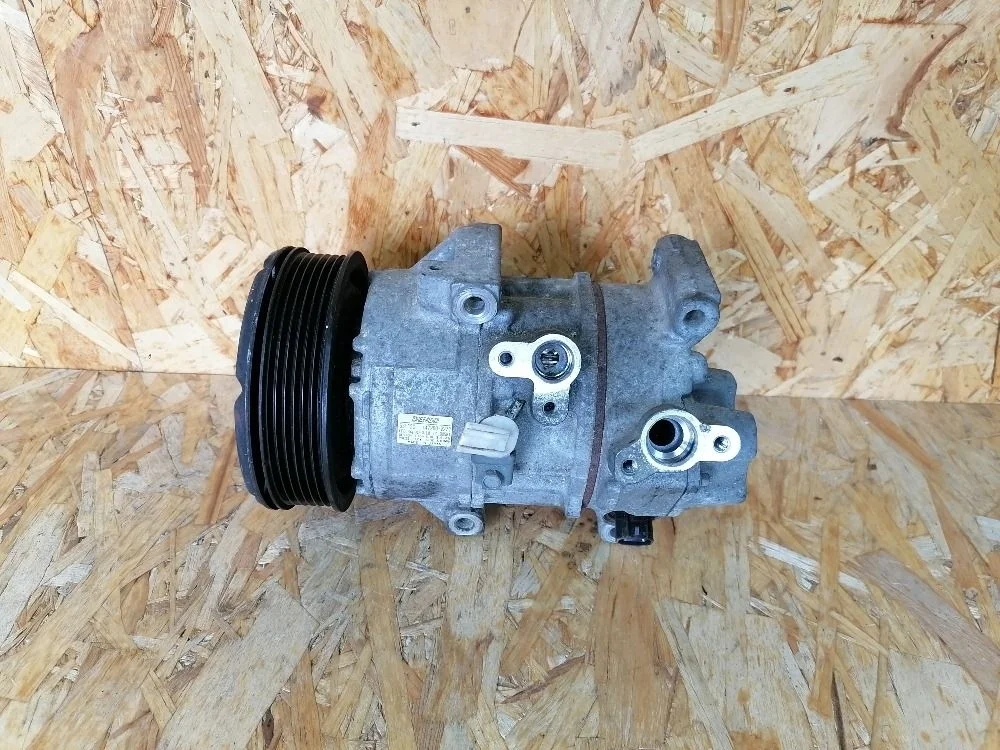 Компрессор кондиционера Toyota Corolla IX (2000—2004) 883101A760
