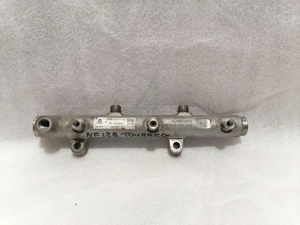 Рампа топливная Volkswagen Touareg II (2010—2014) 059130090BJ