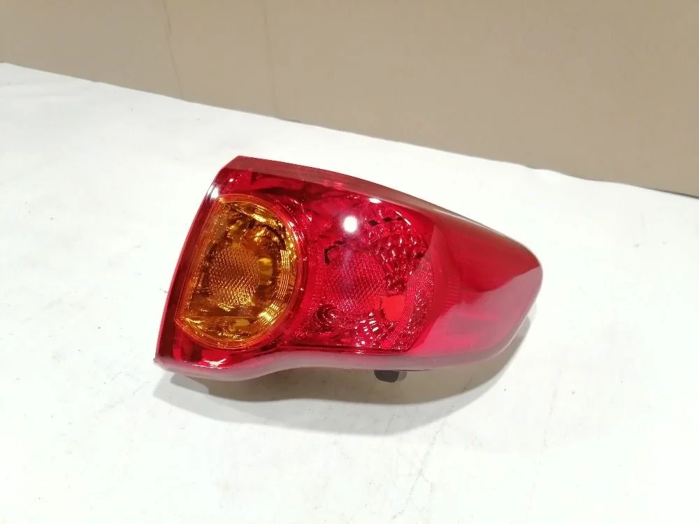 Фонарь зад прав (в крыло) Toyota Corolla X (2006—2010) 8155112A10