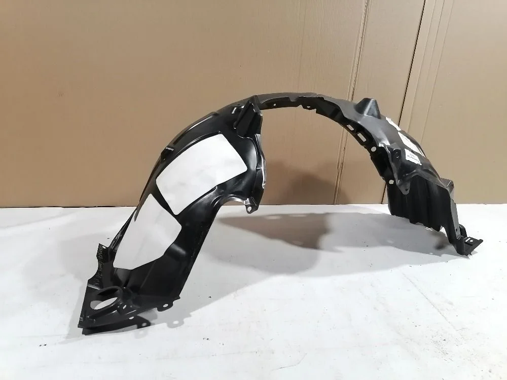 Подкрылок (локер) пер.лев. Toyota Camry XV70 (2017—2021) 5380633080