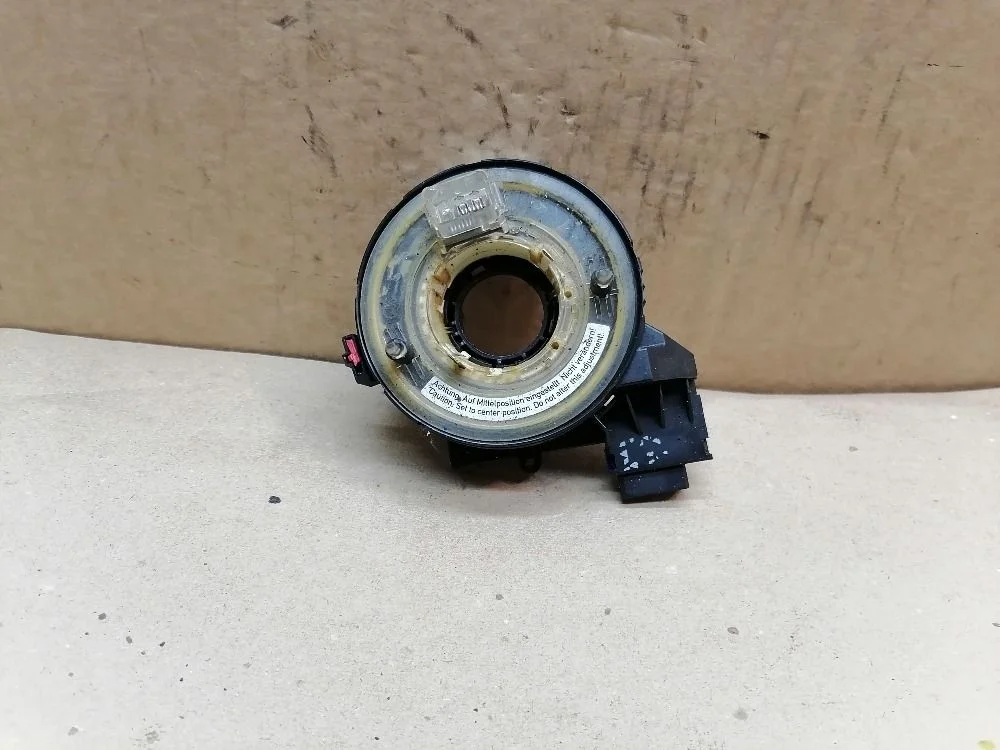 Шлейф подрулевой (кольцо SRS) Volkswagen Golf Mk5 (2003—2009) 1K0959653