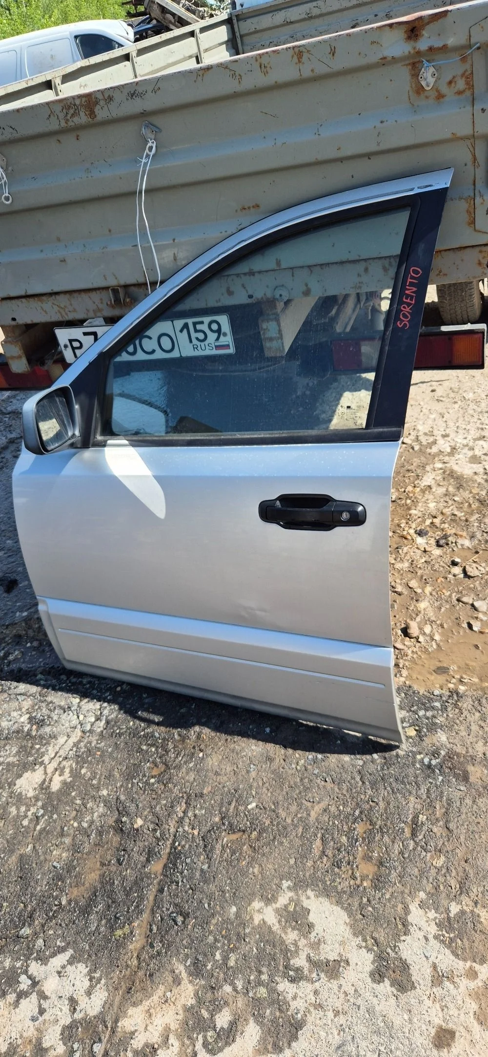 Дверь передняя левая  Kia Sorento (JC) 2002-2009