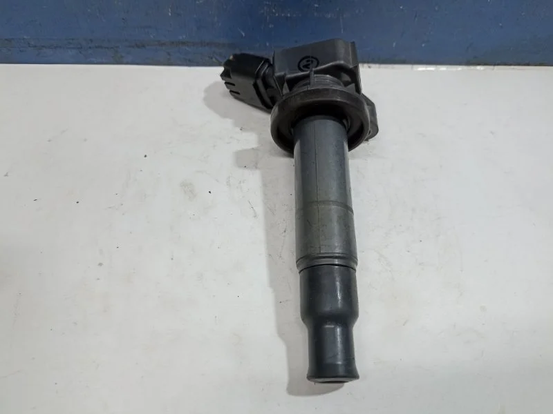 Катушка зажигания Toyota Corolla 2009 9008019019 E150 4ZZFE