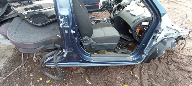 Порог со стойкой правый Kia Ceed 2007-2012