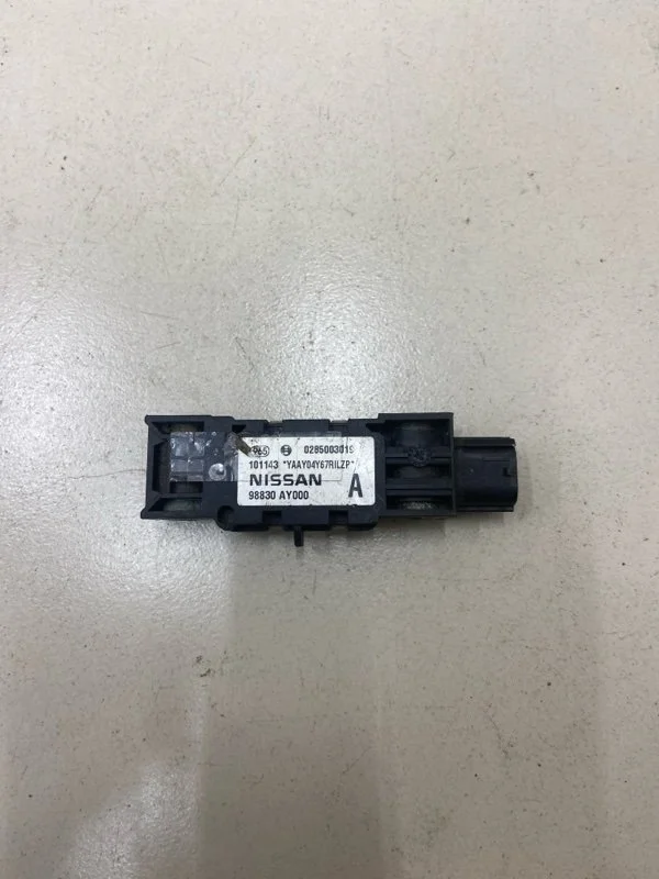 Датчик AIR BAG Nissan Primera 3 P12 QG16DE
