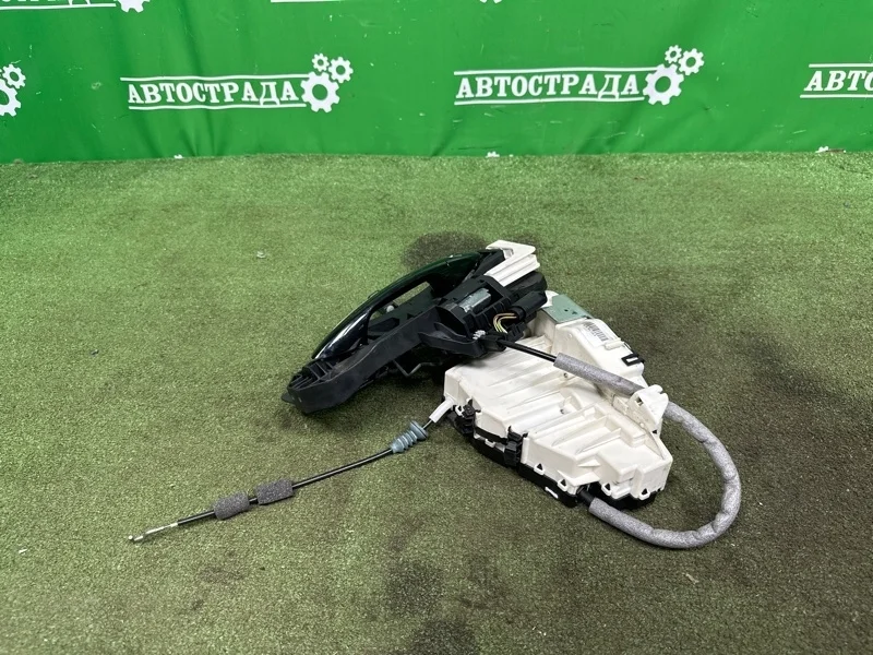 Замок боковой двери Mercedes 2005-2013 W221