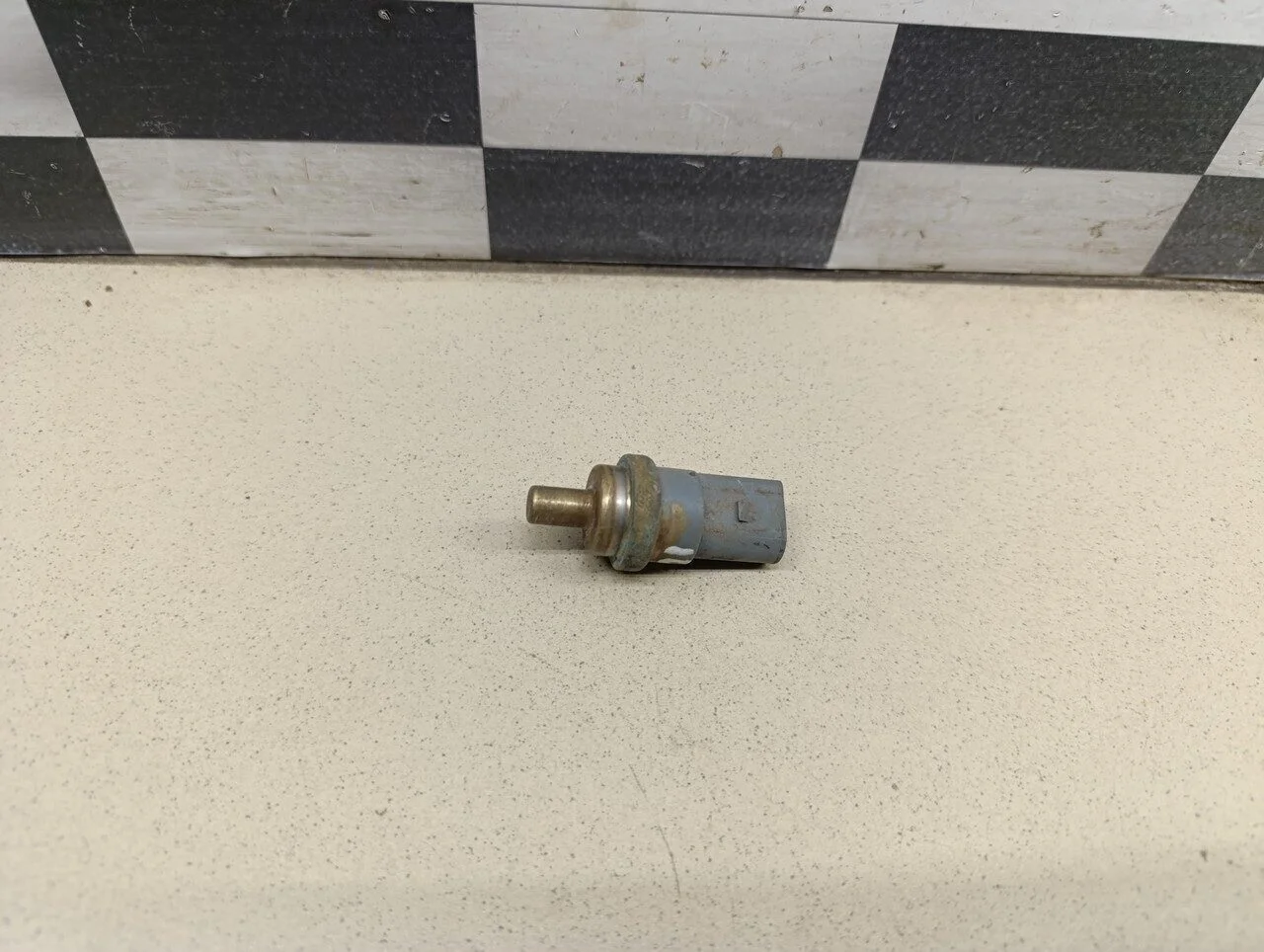 Датчик температуры A3 (8L1) 1996-2003