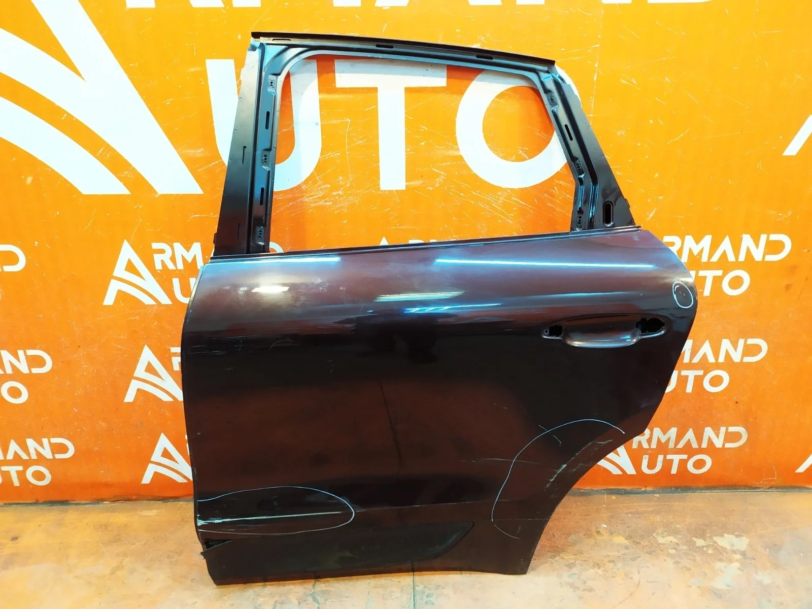 Дверь Porsche Macan 2014-нв 95b