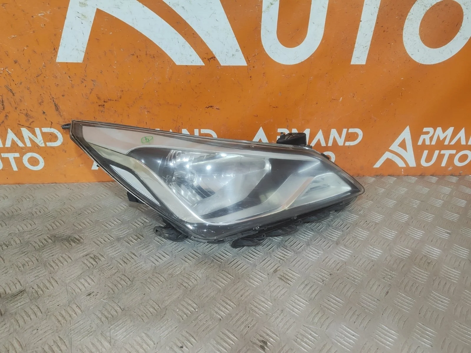 Фара Hyundai Solaris 2014-2017