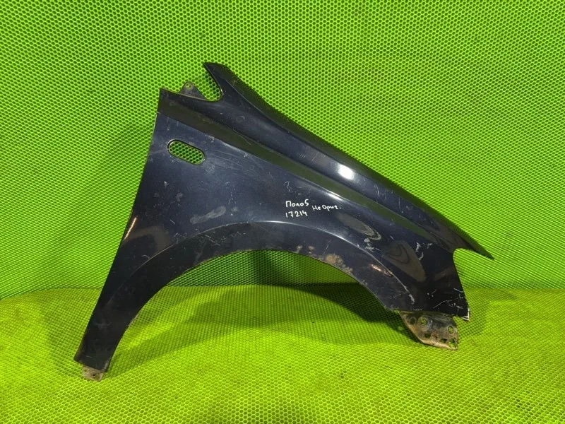 Крыло переднее Volkswagen Polo 5 6RU821106, правое