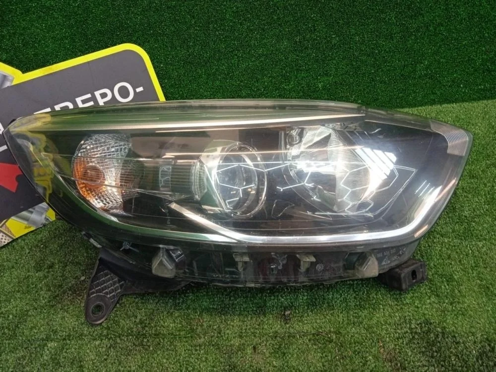 Фара Renault Kaptur 2019 HHA