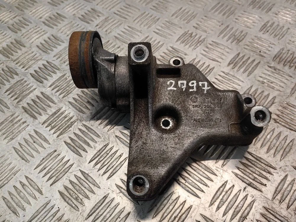 Volkswagen Polo Кронштейн кондиционера