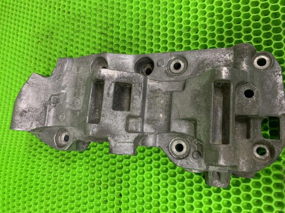 Кронштейн генератора BMW X5 F15 2013-2018