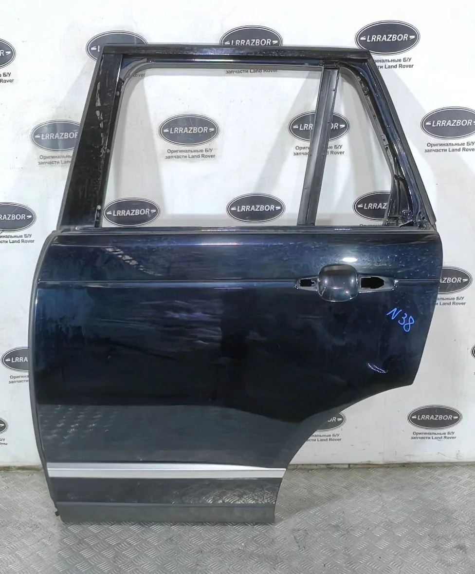 Дверь левая задняя Range Rover 4 L405