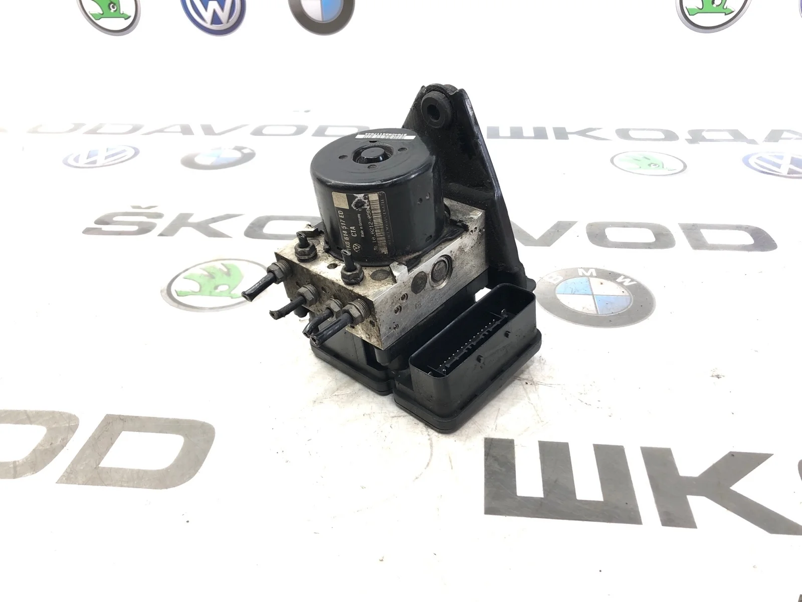 Блок ABS Skoda Yeti 2014 1K0614517EDBEF 5L 2.0 CFHC