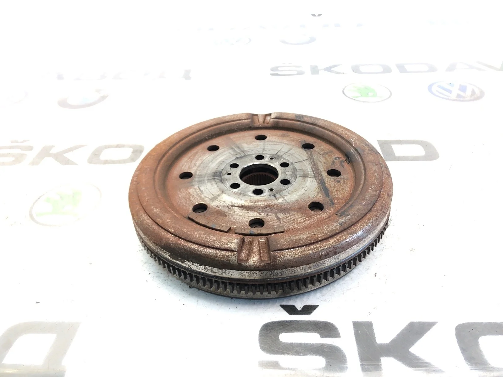Двухмассовый маховик DSG6 Skoda Yeti 2014 03L105266DC 5L 2.0 CFHC