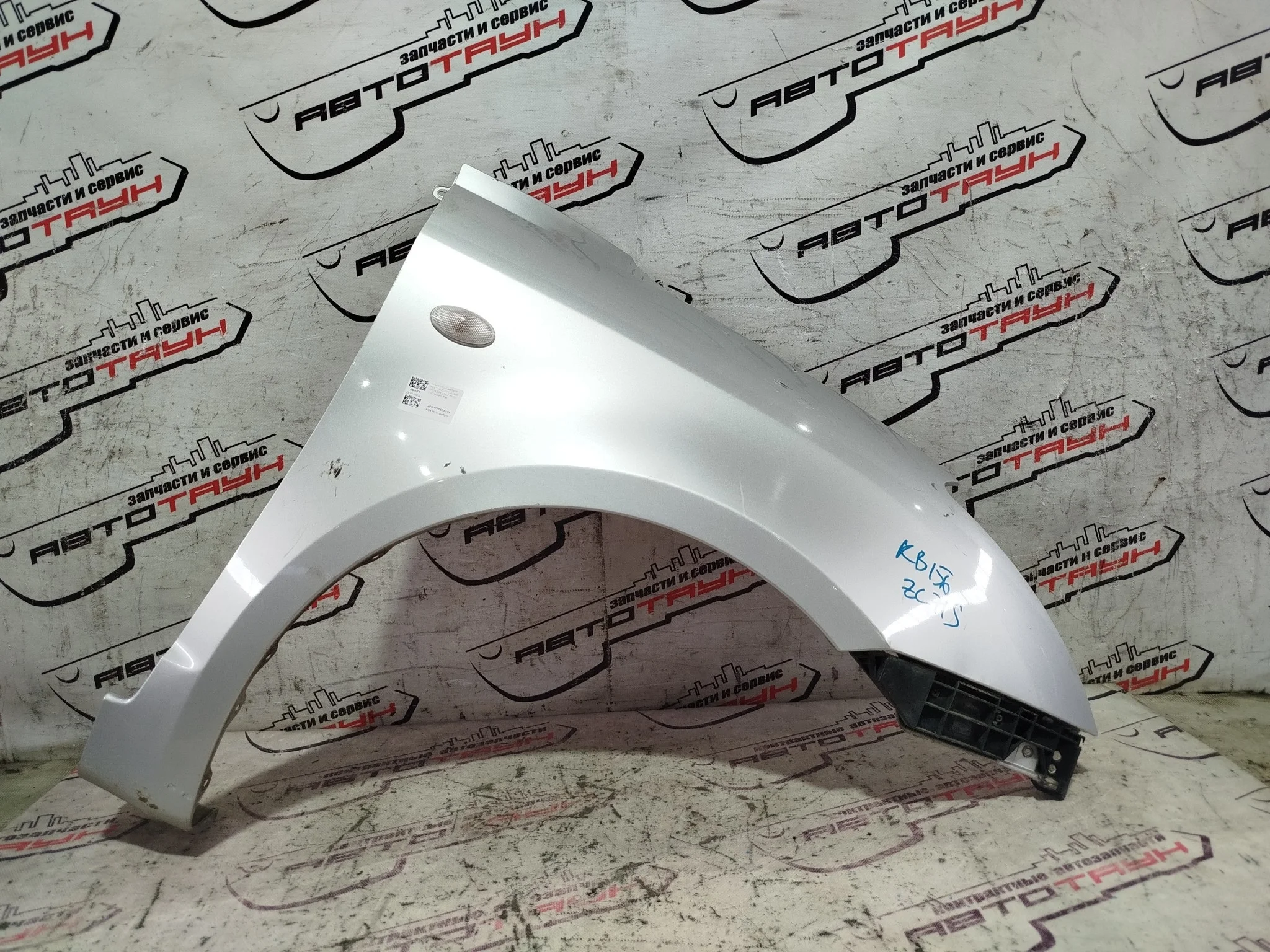 КРЫЛО SUZUKI SWIFT ZC11S ZC21S ZC31S ZC71S ZD11S ZD21S 5761163J01 ПЕРЕДНЕЕ ПРАВОЕ серебро, Z2S KB156