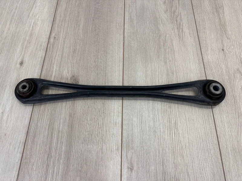 Рычаг подвески Audi Q7 2007-2015 4L