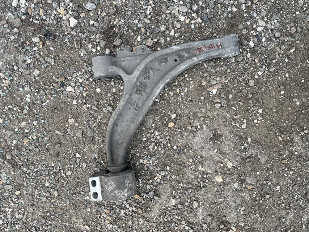 рычаг передний opel astra J GTC