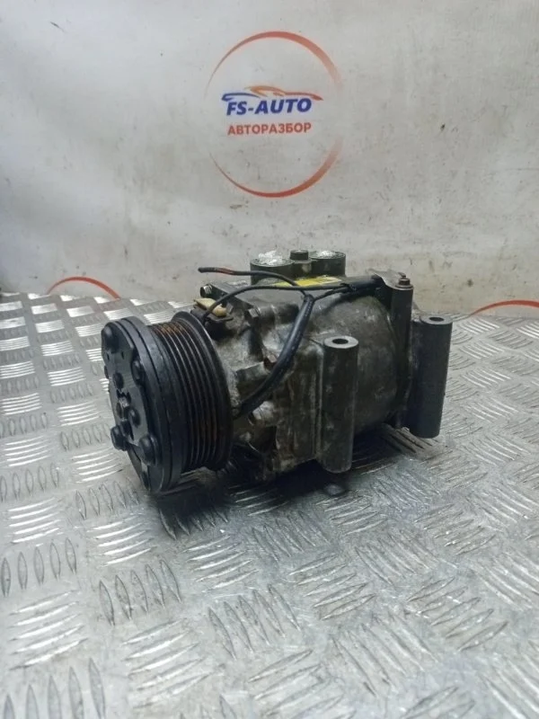 Компрессор кондиционера Ford Focus 1 2007 Хетчбэк
