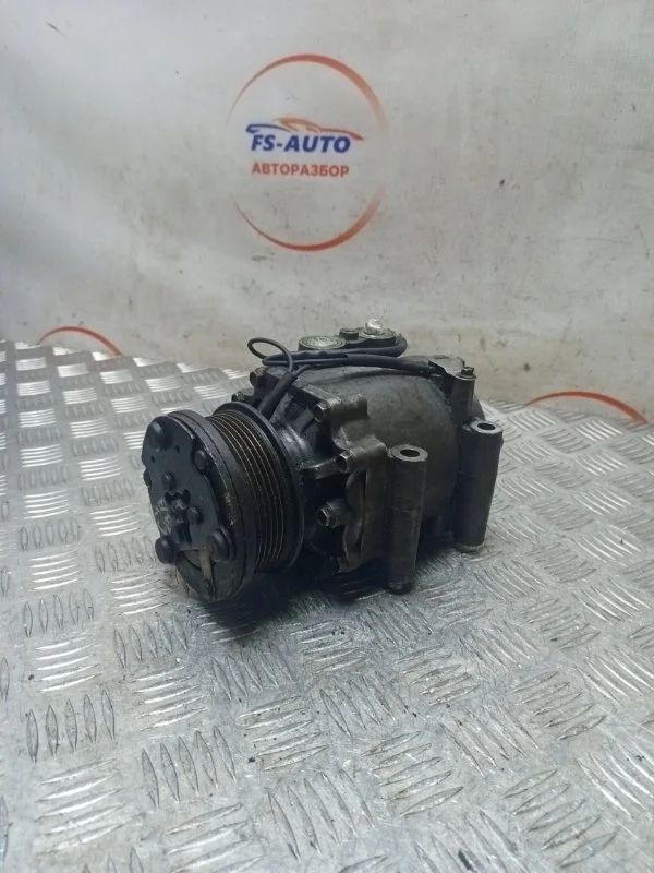Компрессор кондиционера Ford Focus 1 2007 Хетчбэк