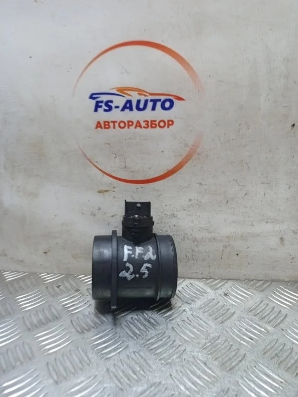 Датчик массового расхода воздуха Ford Focus 2 2010 Хетчбэк