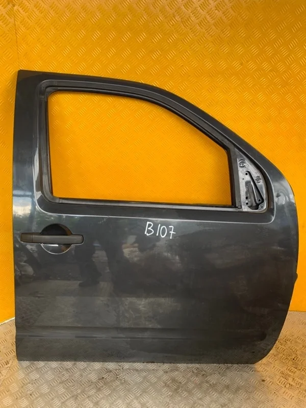 Стекло двери передней правой Nissan Navara (D40) 2004-2015 2008 Пикап