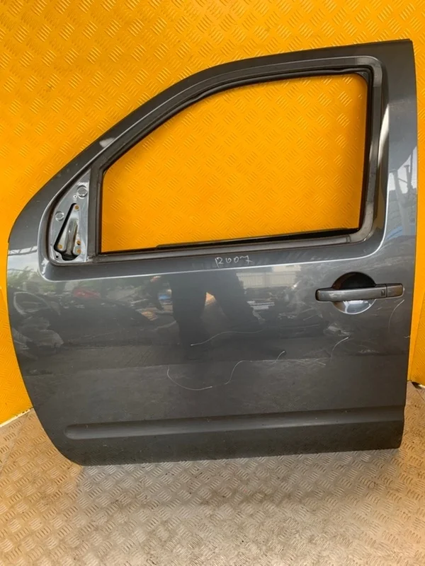 Стекло двери передней левой Nissan Pathfinder (R51M) 2004-2013 2010