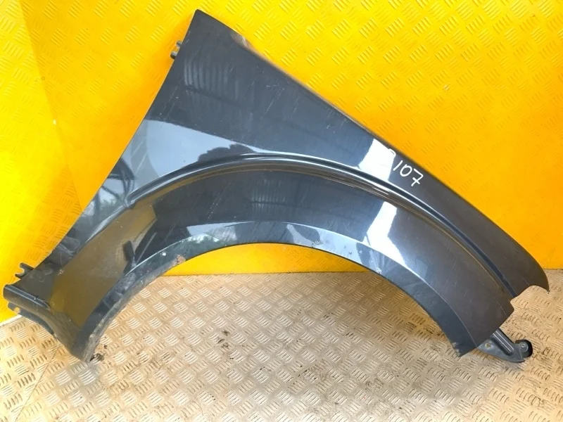 Крыло переднее правое Nissan Navara (D40) 2004-2015 2008 Пикап