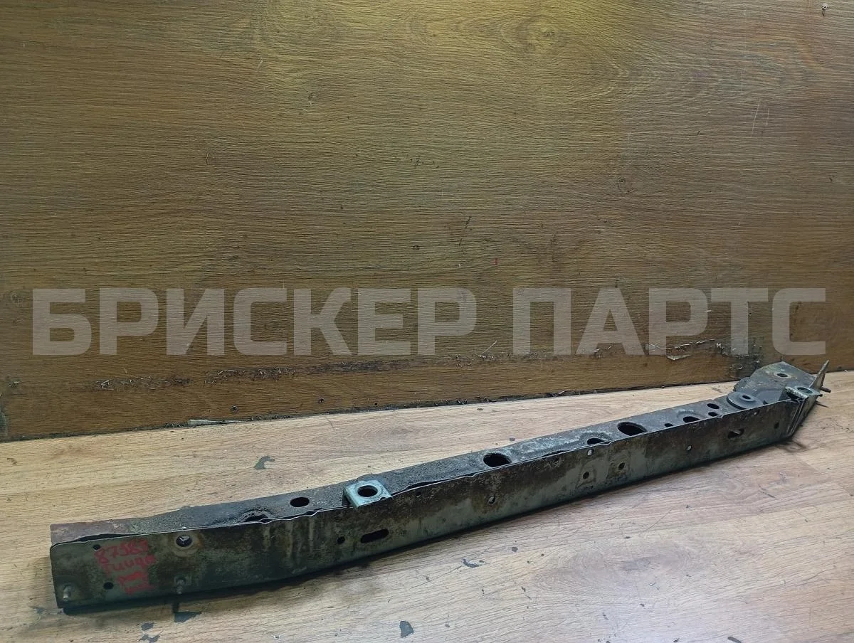 Кронштейн радиатора Ниссан Тиида 1  C11