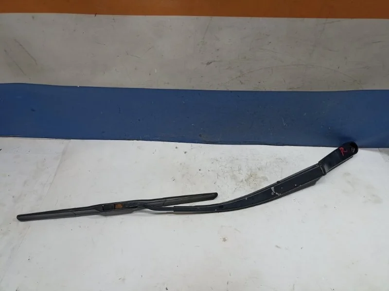Поводок дворника Kia Ceed 2012 983201H300 ED 1.6 G4FC, передний правый