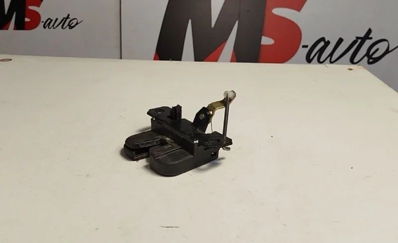 Замок багажника Porsche Cayenne 2002-2010 955-957