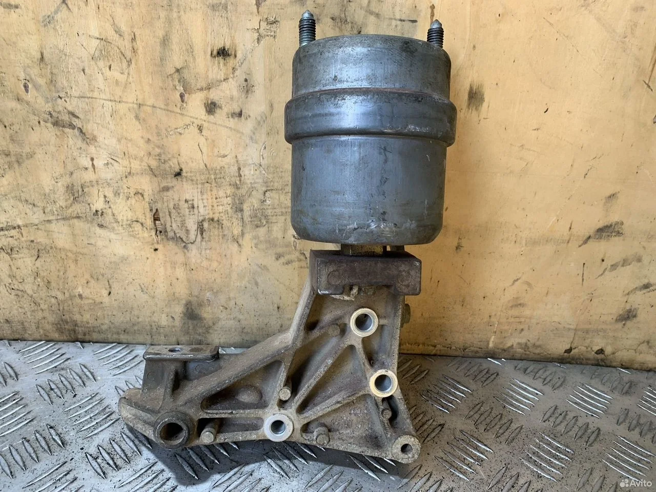 Опора 074199207m vw transporter t4